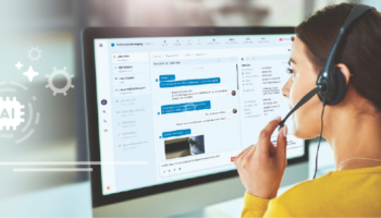 conseillère service client sur un écran kiamo et pictogrammes techno IA